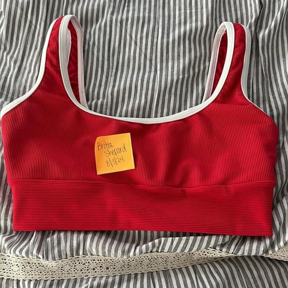 LainSnow Small Red Top